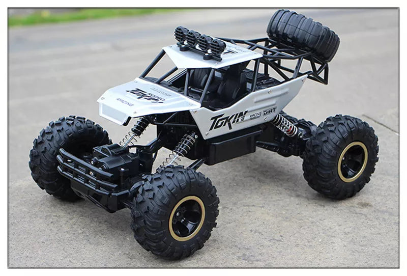 Carro RC 4WD com Luzes LED - Controle Remoto 2.4G, Off-Road, Escala 1:12/1:16