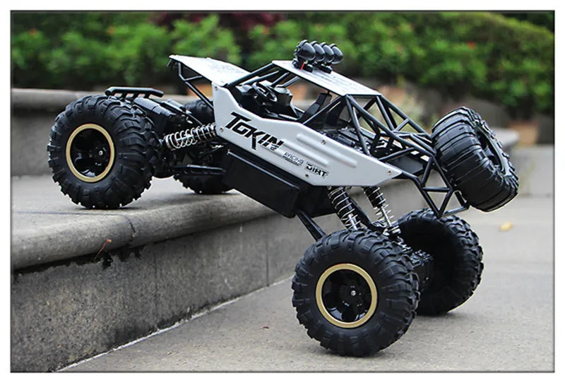 Carro RC 4WD com Luzes LED - Controle Remoto 2.4G, Off-Road, Escala 1:12/1:16