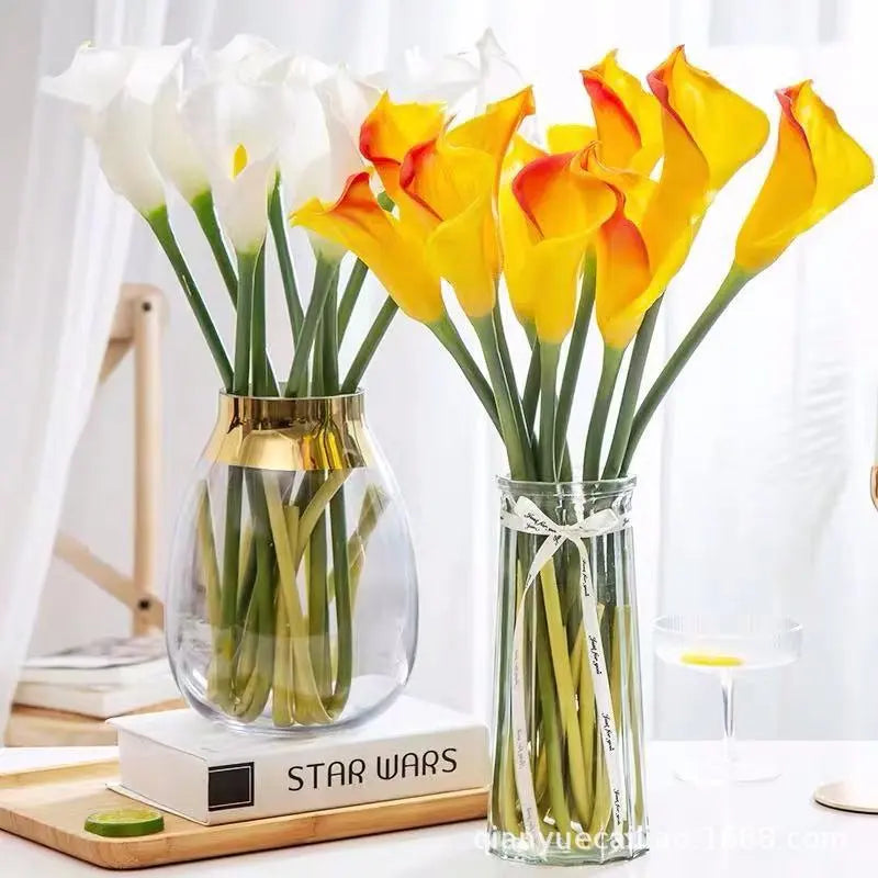 Flores Artificiais Calla Lily em PU Branco: Elegância e Sofisticação para Decoração e Eventos